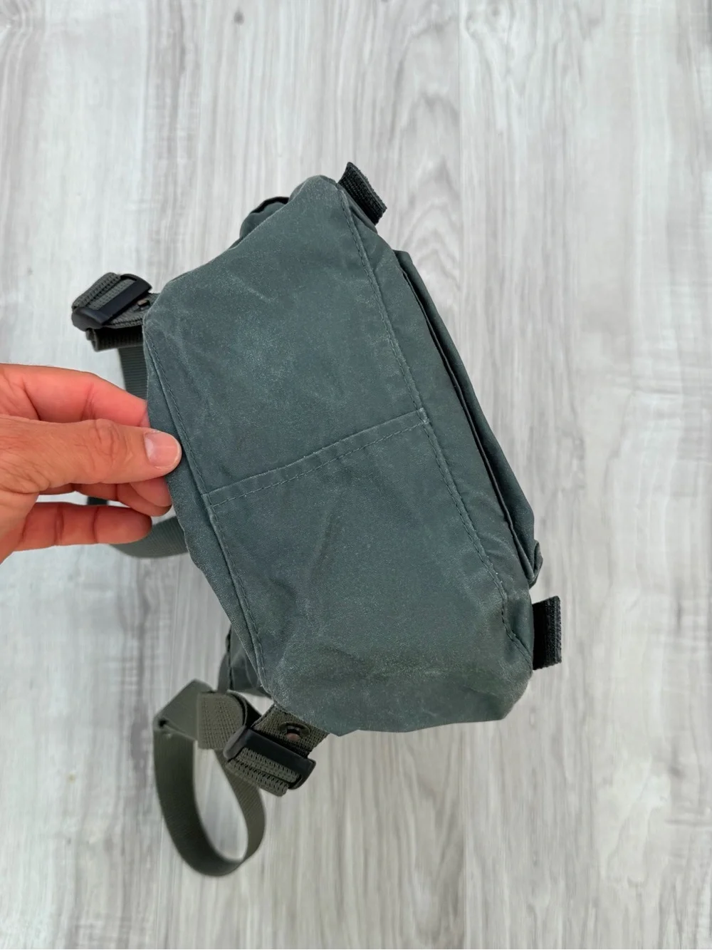 Fjällräven Kånken Mini Backpack in Forest Green